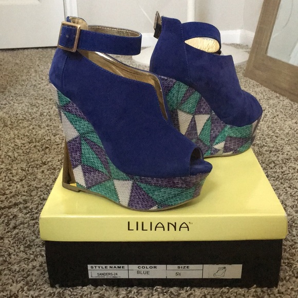 Blue wedge with Gold accent - Picture 1 of 5